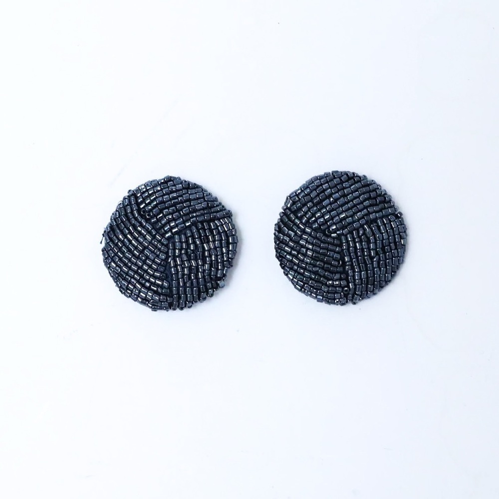 Set of 2 beaded cluster shank buttons hematite blue black craft sewing vintage